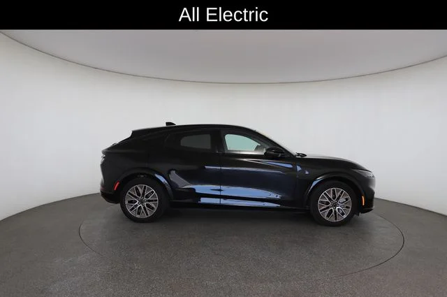 Used 2024 Black Ford Premium image 22