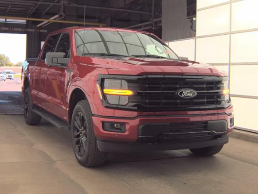 Certified Used 2025 Rapid Red Metallic Tinted Clearcoat Ford XLT image 4