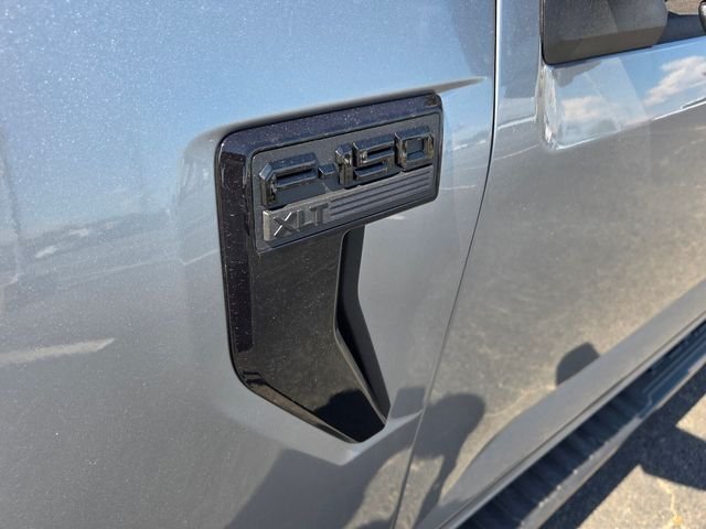 New 2026 Iconic Silver Metallic Ford XLT image 10