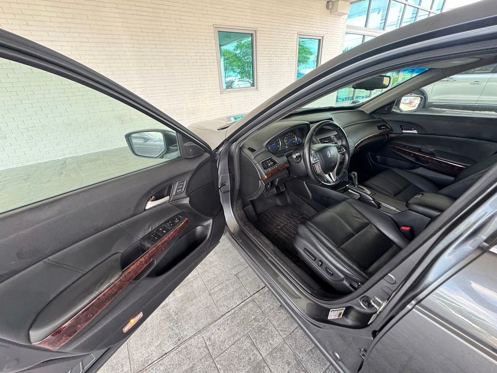 Used 2010  Honda EX-L image 11