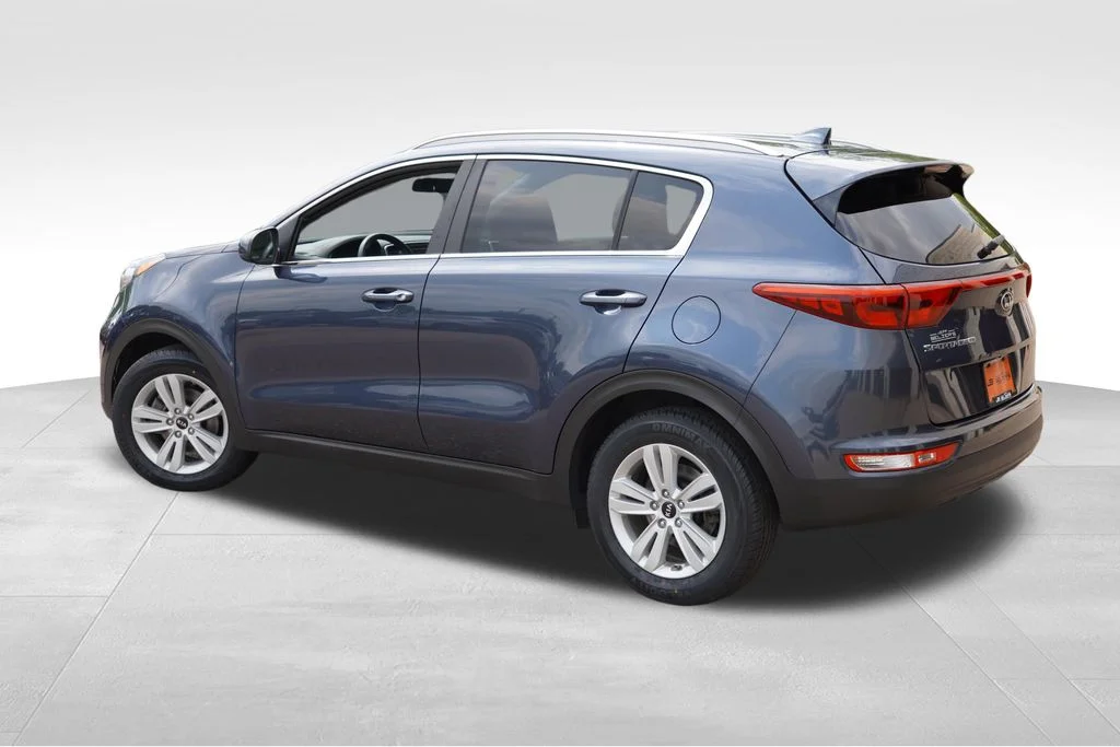 Certified Used 2017 Pacific Blue Kia LX image 8