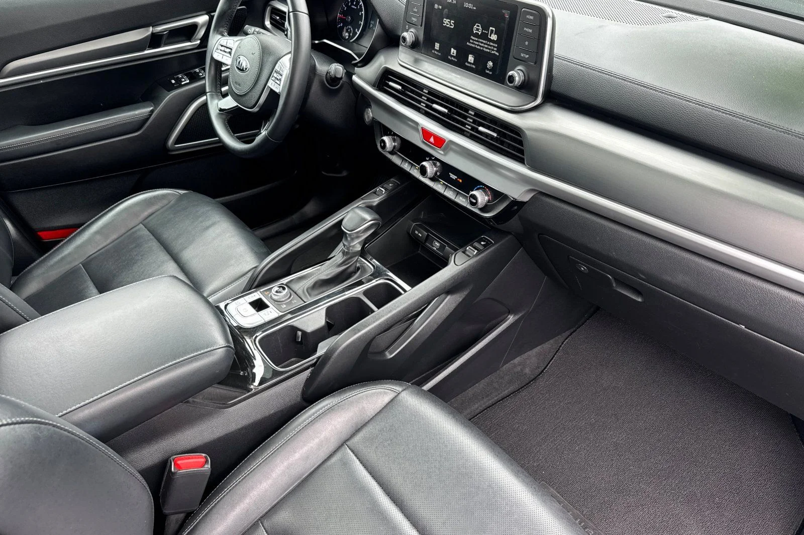 Certified Used 2021 Snow White Pearl Kia S image 9