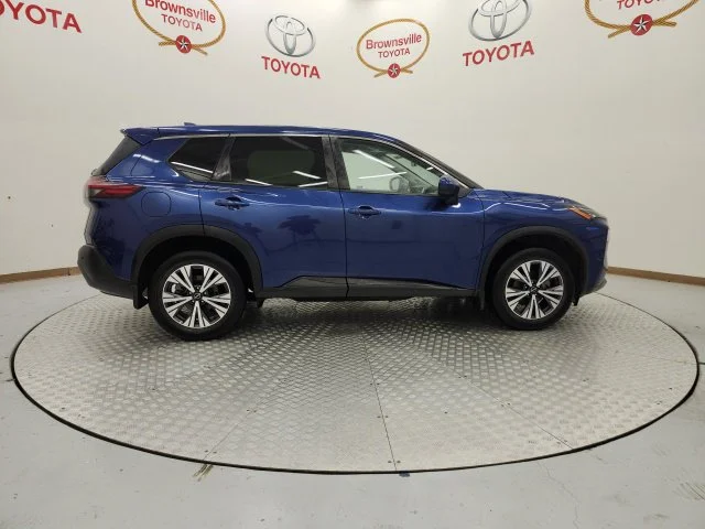 Used 2023 Blue Nissan SV image 3