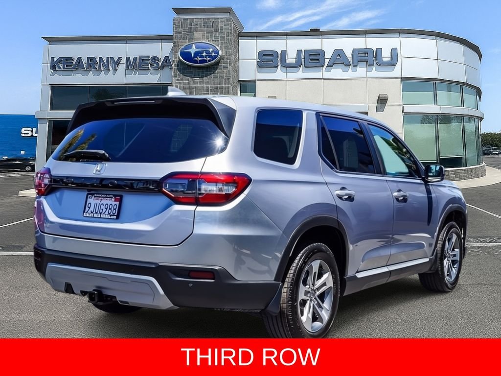 Used 2024  Honda EX-L image 6