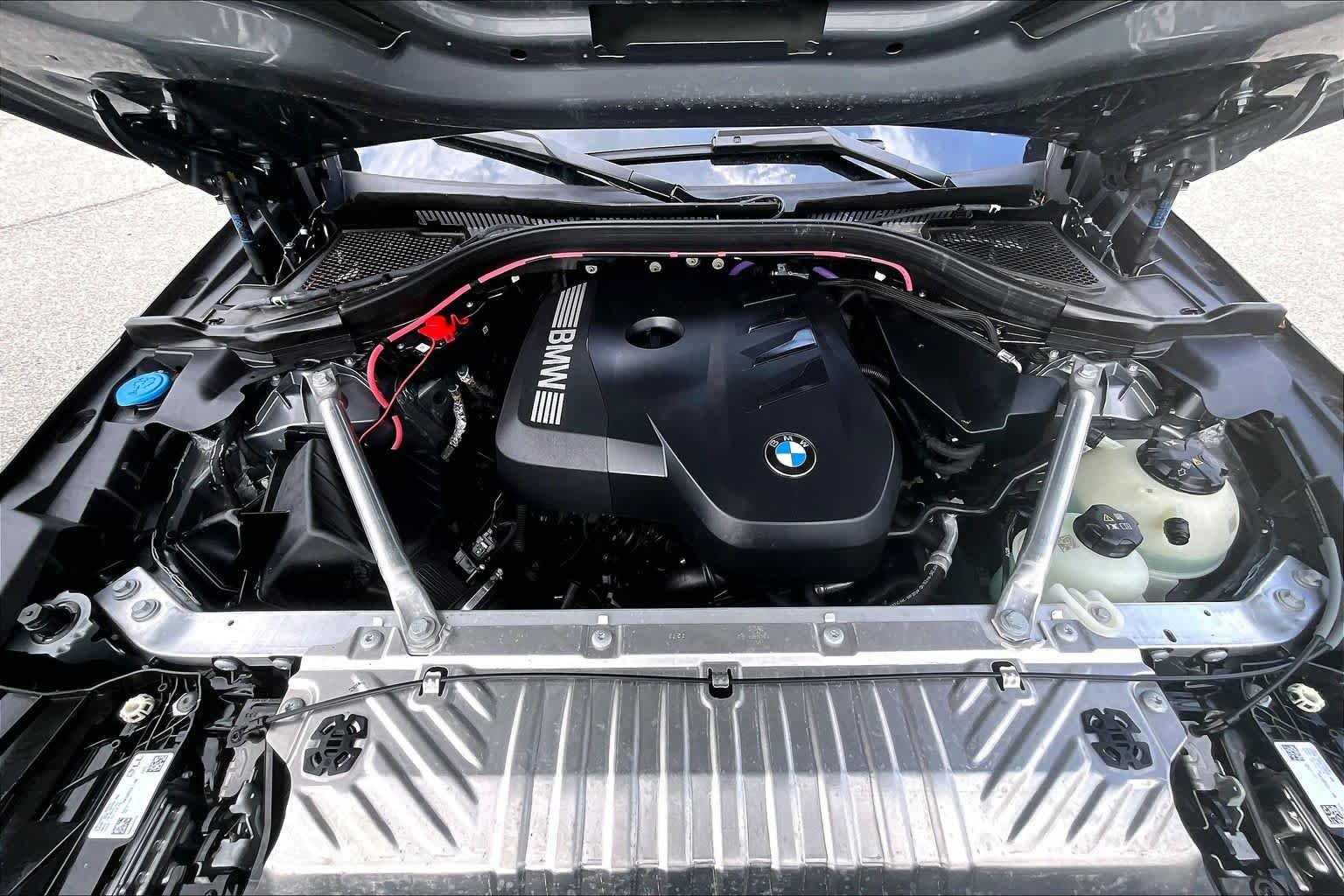 Used 2026 Skyscraper Grey Metallic BMW 30 xDrive image 30
