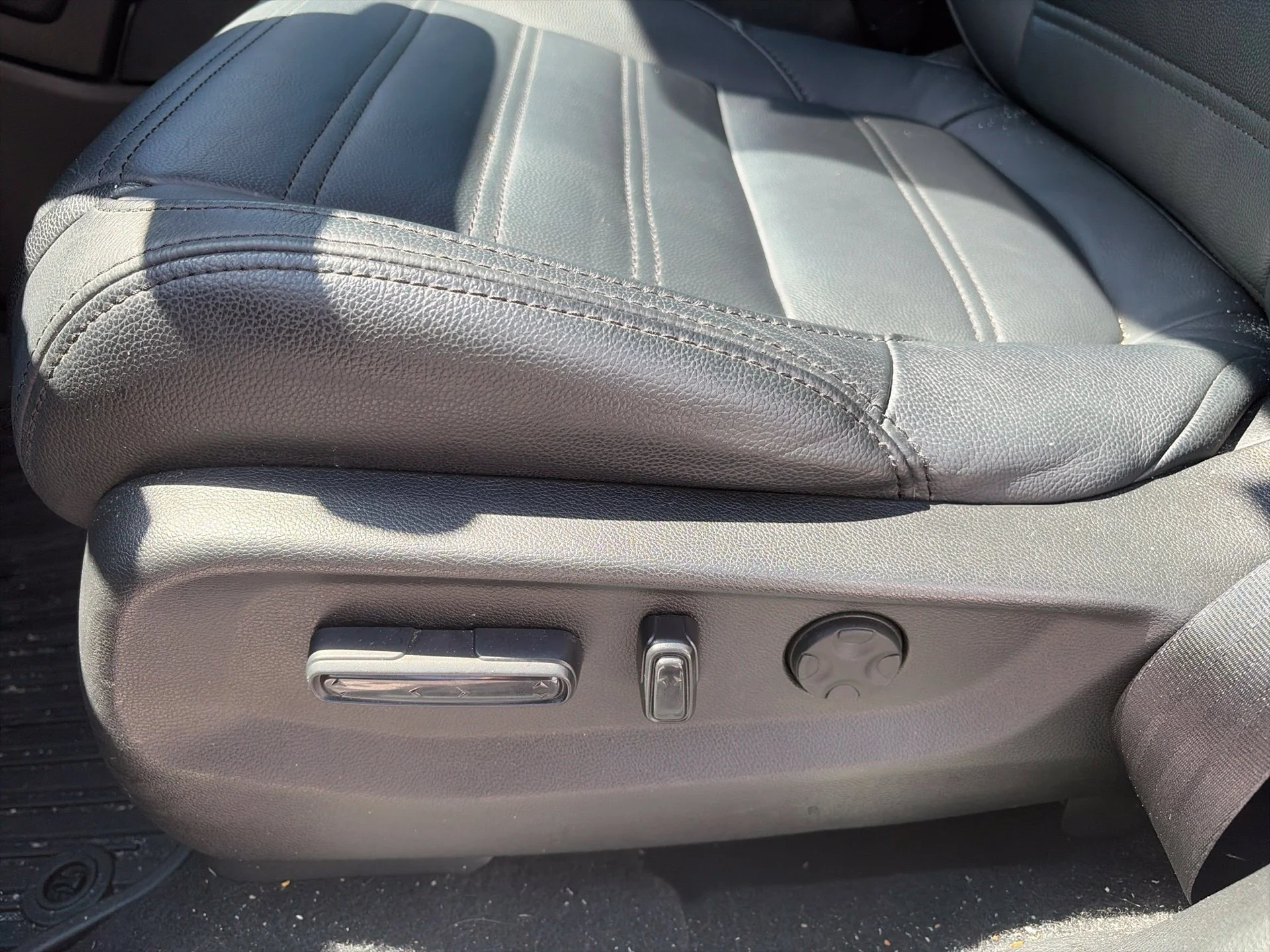 2022 Honda CR-V EX - Photo 16