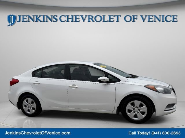 Used 2015 Kia Forte LX with VIN KNAFX4A6XF5333332 for sale in Venice, FL