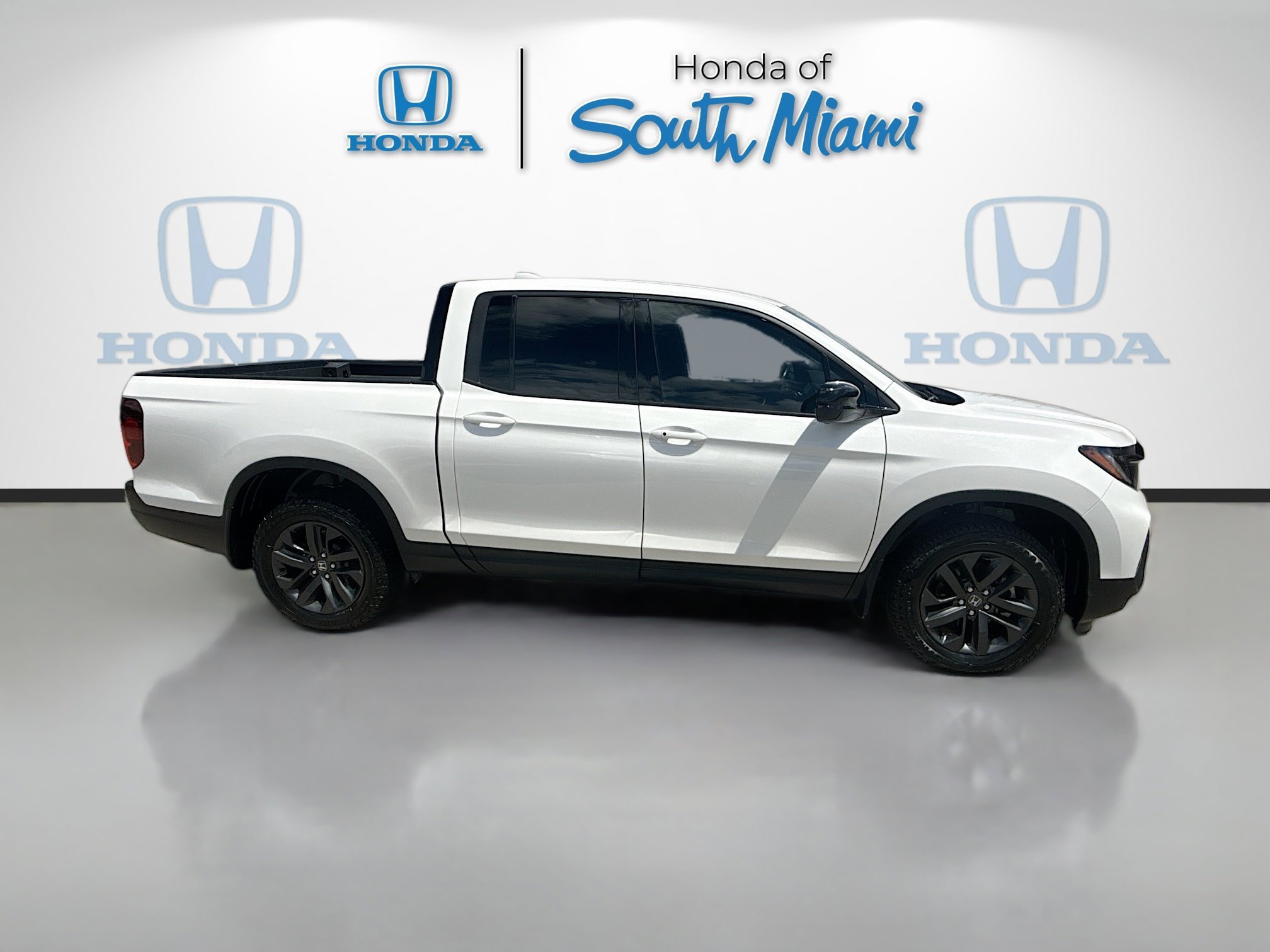 2025 Honda Ridgeline Sport - Photo 8