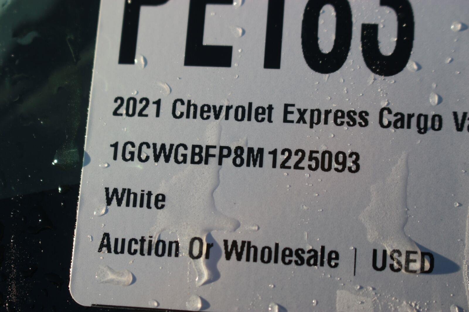 Used 2021 SUMMIT WHITE Chevrolet RWD 2500 155" image 35