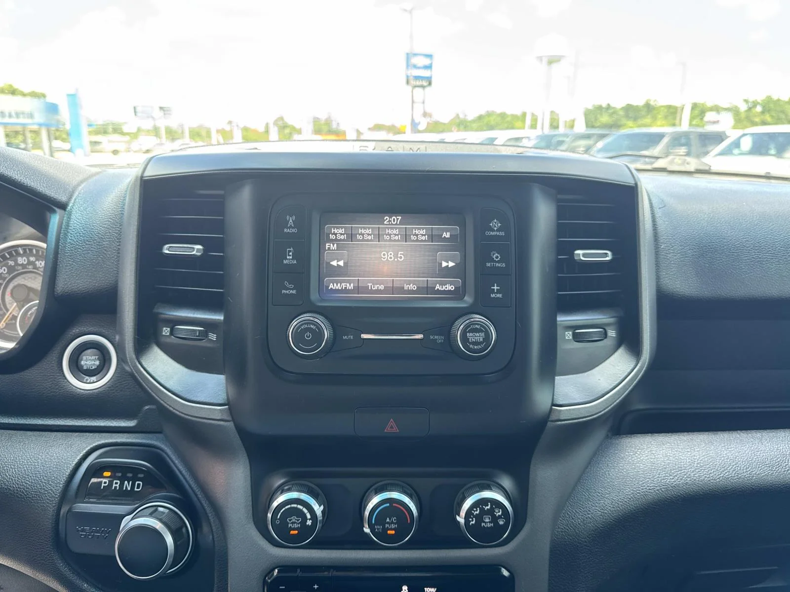 2022 RAM Ram 2500 Pickup Tradesman - Photo 24
