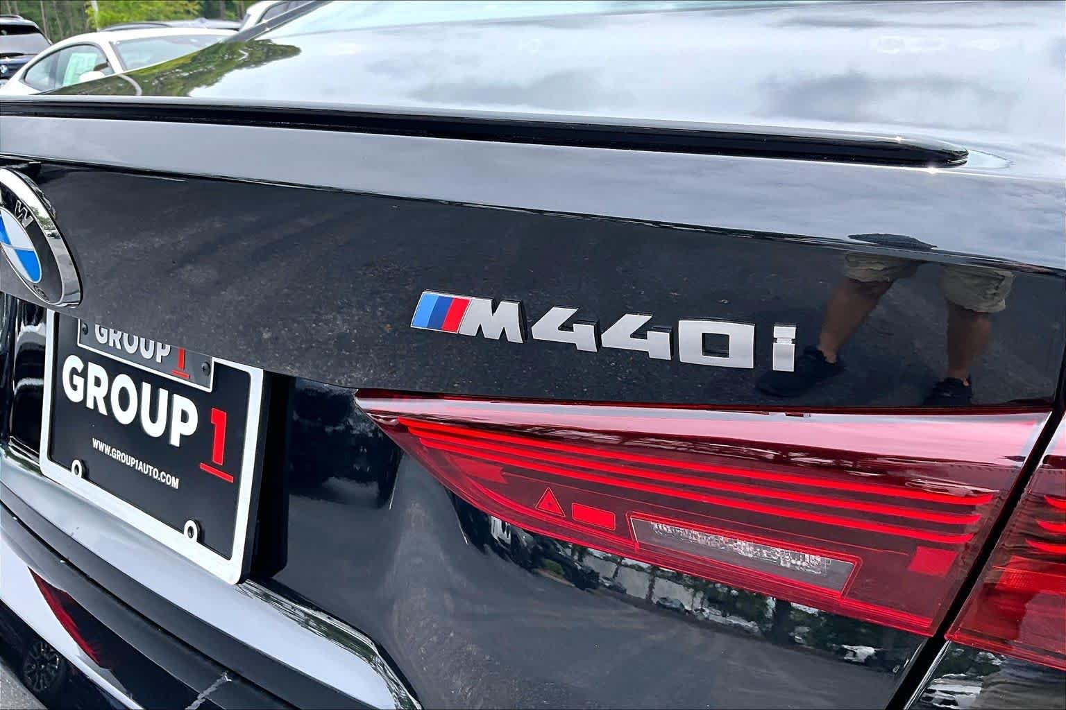 New 2027 BLACK SAPPHIRE BMW M440i image 15