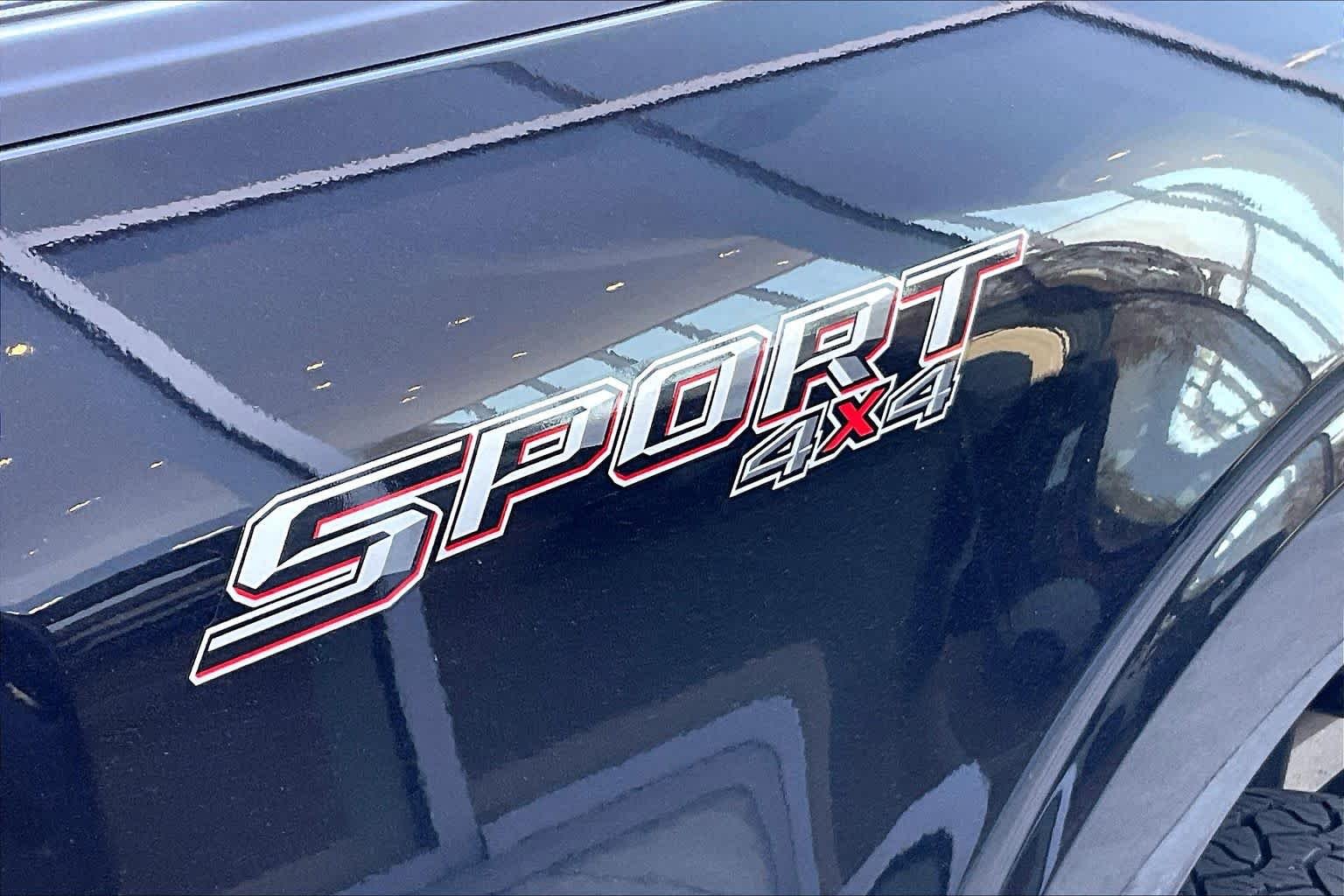 Used 2023 Agate Black Metallic Ford XLT image 52