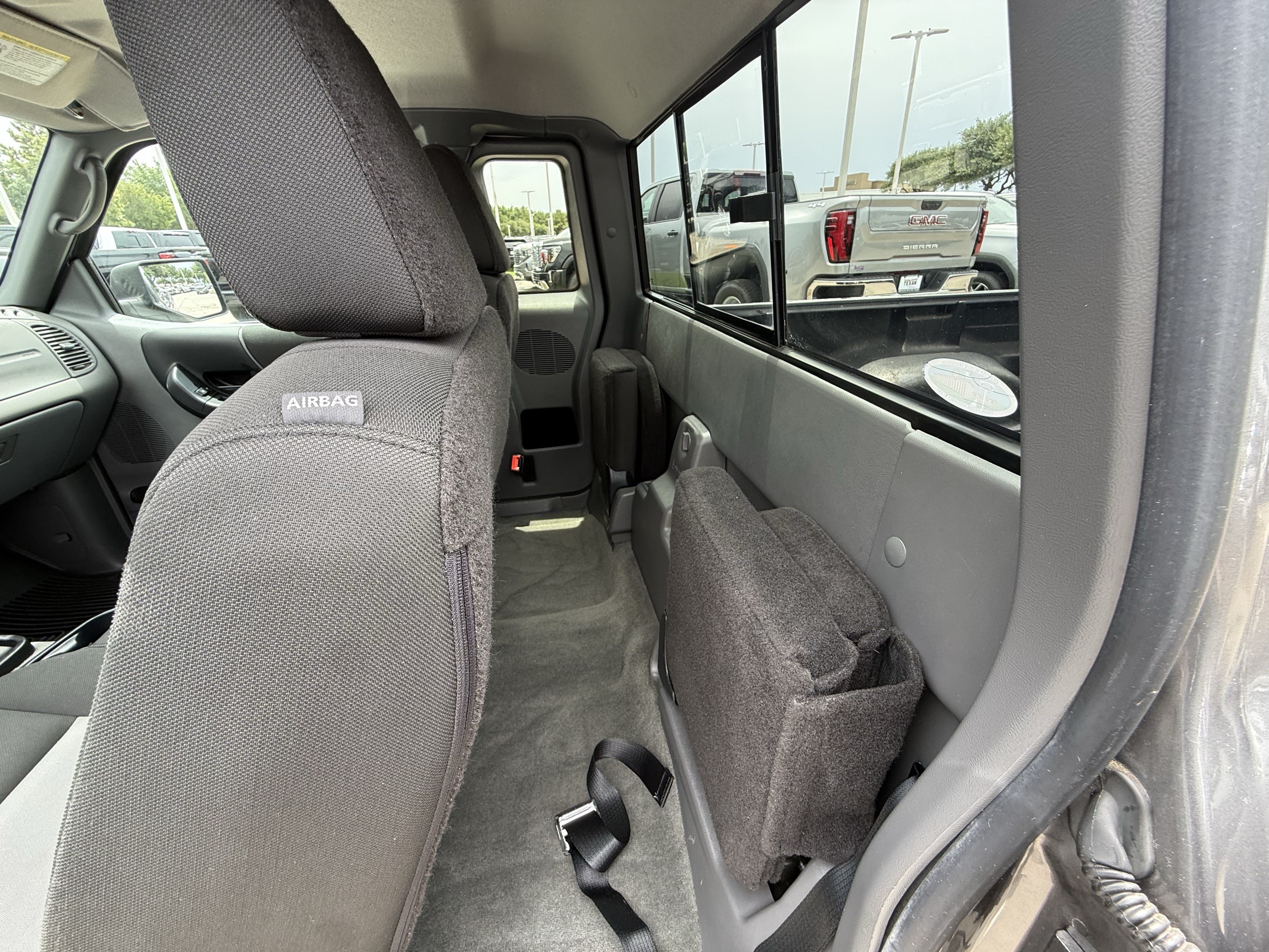 Used 2011 Dark Shadow Gray Metallic Ford XLT image 25