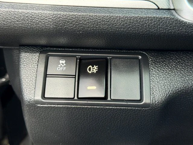 Used 2017  Honda EX image 23