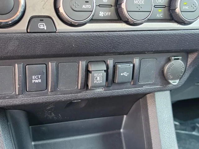 2023 Toyota Tacoma SR5 - Photo 25