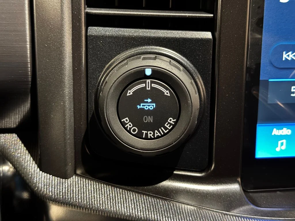 New 2026 Gray Ford Lariat image 32