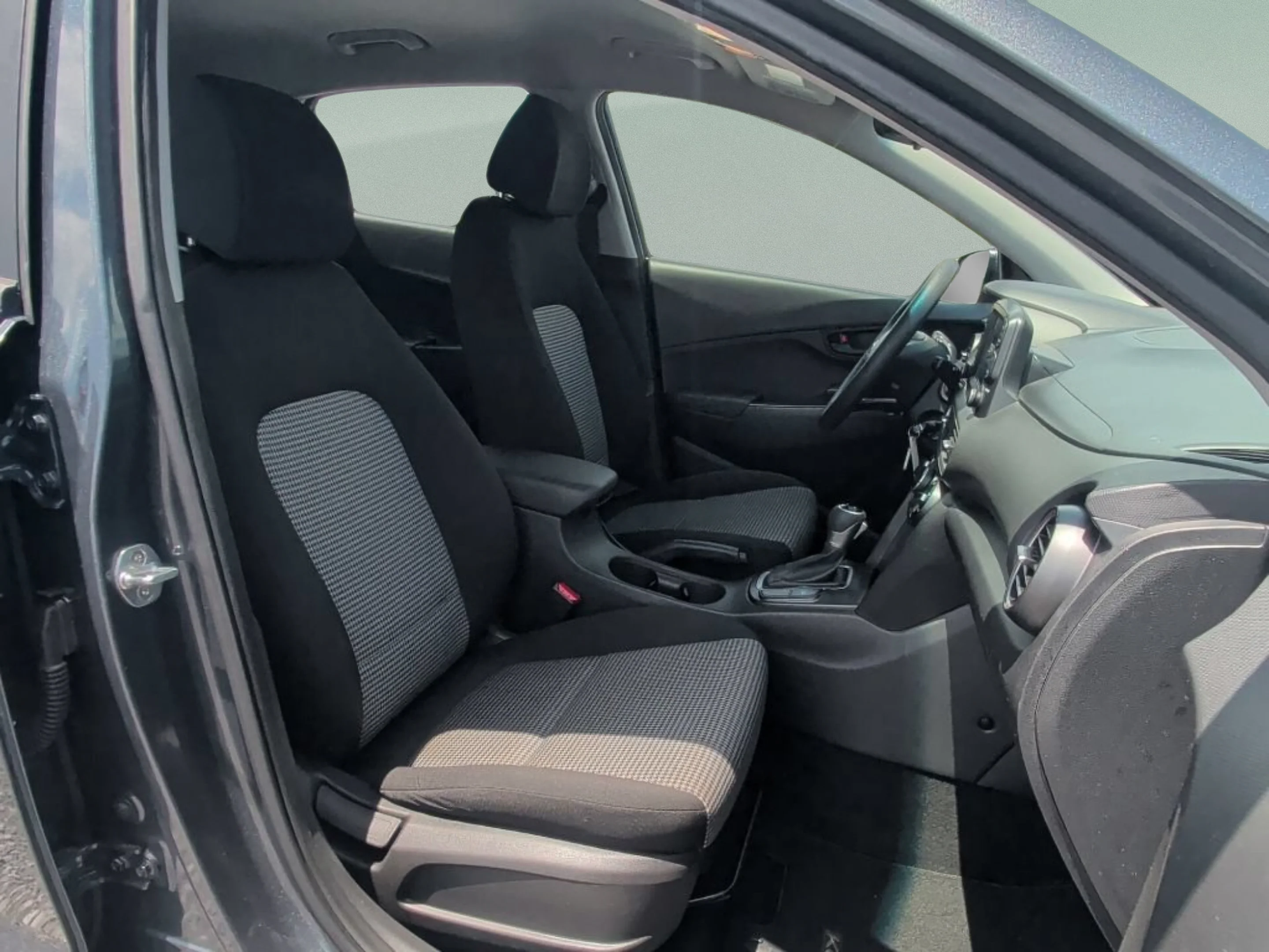 Used 2019 Thunder Gray Hyundai SE image 35