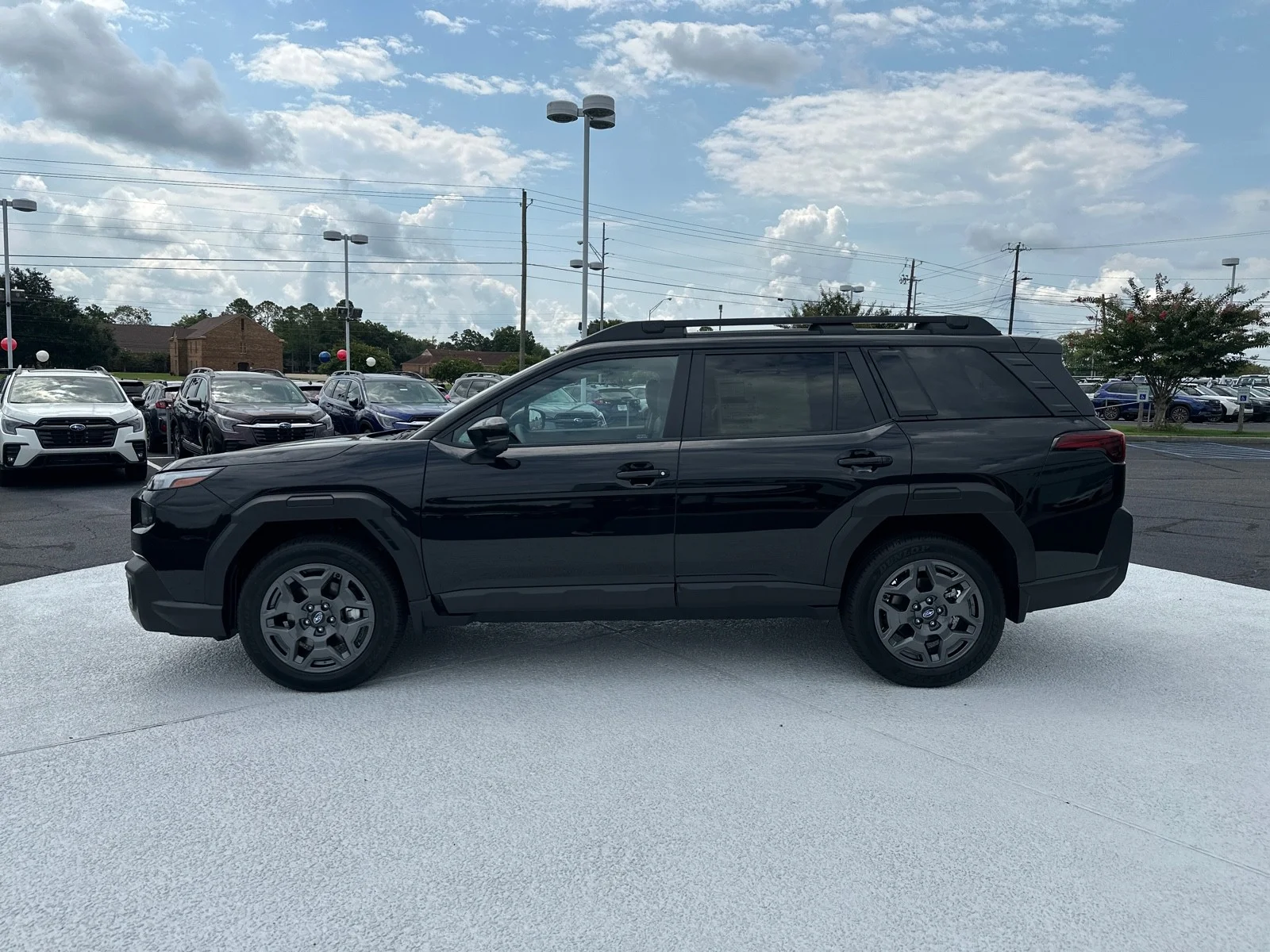 New 2026 CRYSTAL BLACK SILICA Subaru Premium image 4