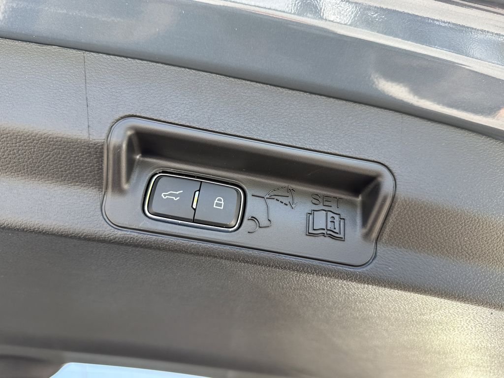 New 2026 Vapor Blue Metallic Ford Active image 35
