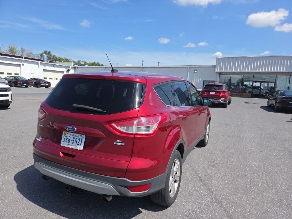 Used 2013 Red Ford SE image 12