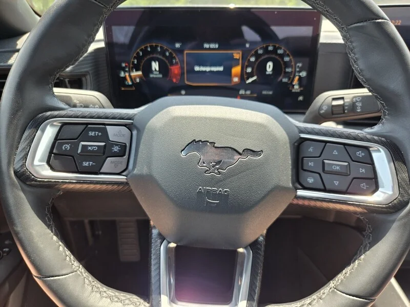 Used 2025 Magenta FORD GT FASTBACK image 26
