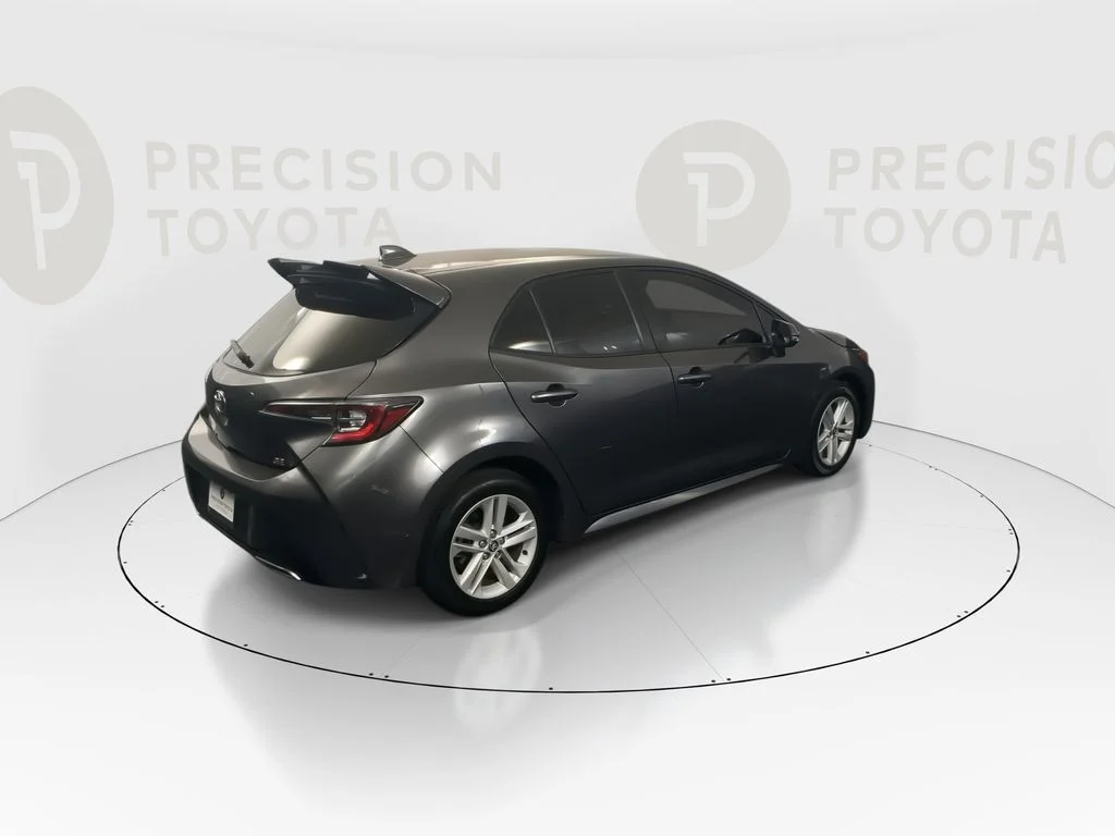 Used 2021 Magnetic Gray Metallic Toyota SE image 20