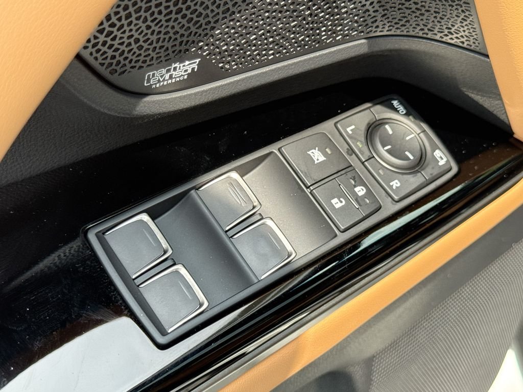 New 2026 Eminent White Pearl Lexus PREMIUM image 14