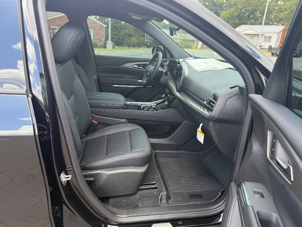 New 2027 Mosaic Black Metallic Chevrolet LT image 22