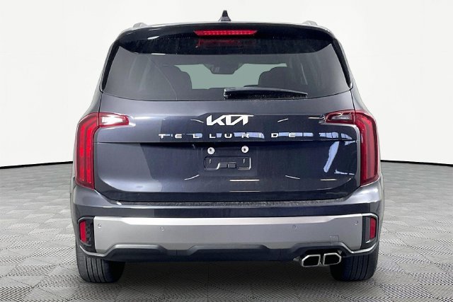 Used 2025  Kia S image 5