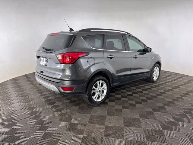 Used 2019 Gray Ford SEL image 8