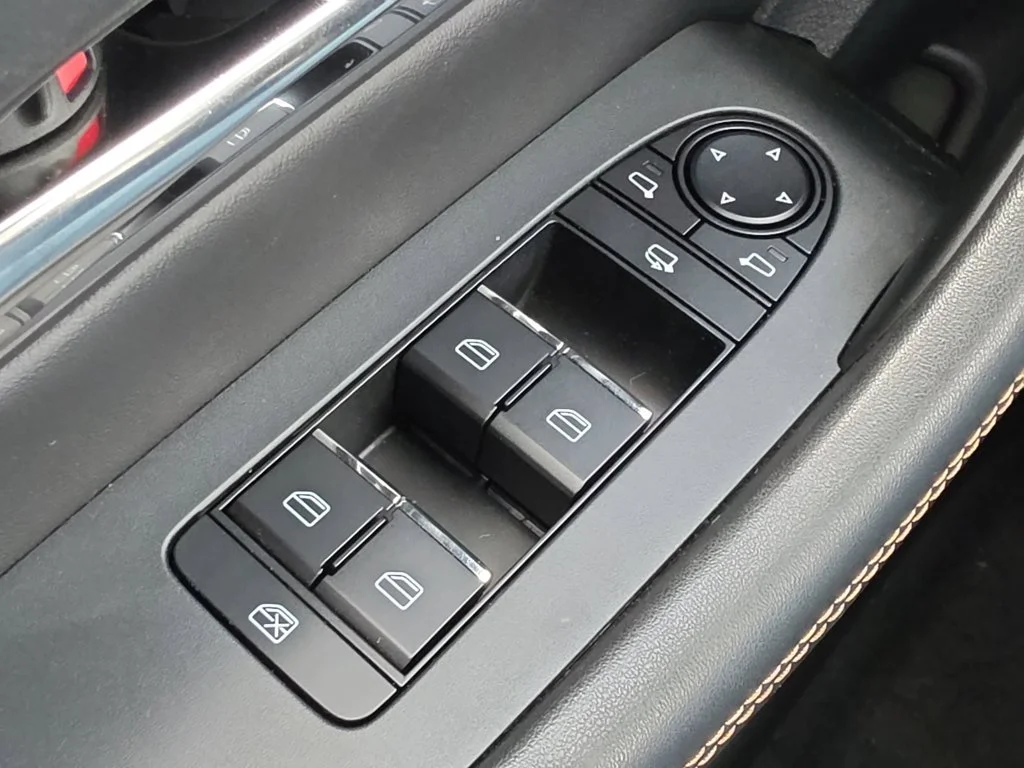 Used 2026 Silver Mazda 3.3 Turbo S Premium image 25