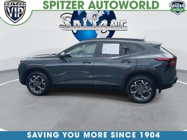 Used 2025 Gray Chevrolet LT image 7