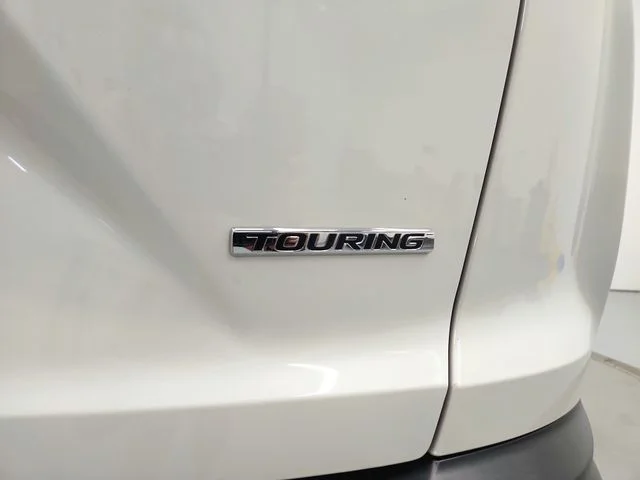 Used 2017 White Honda Touring image 31