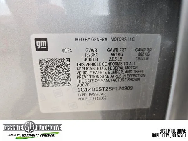 Used 2025 Gray Chevrolet LT image 29