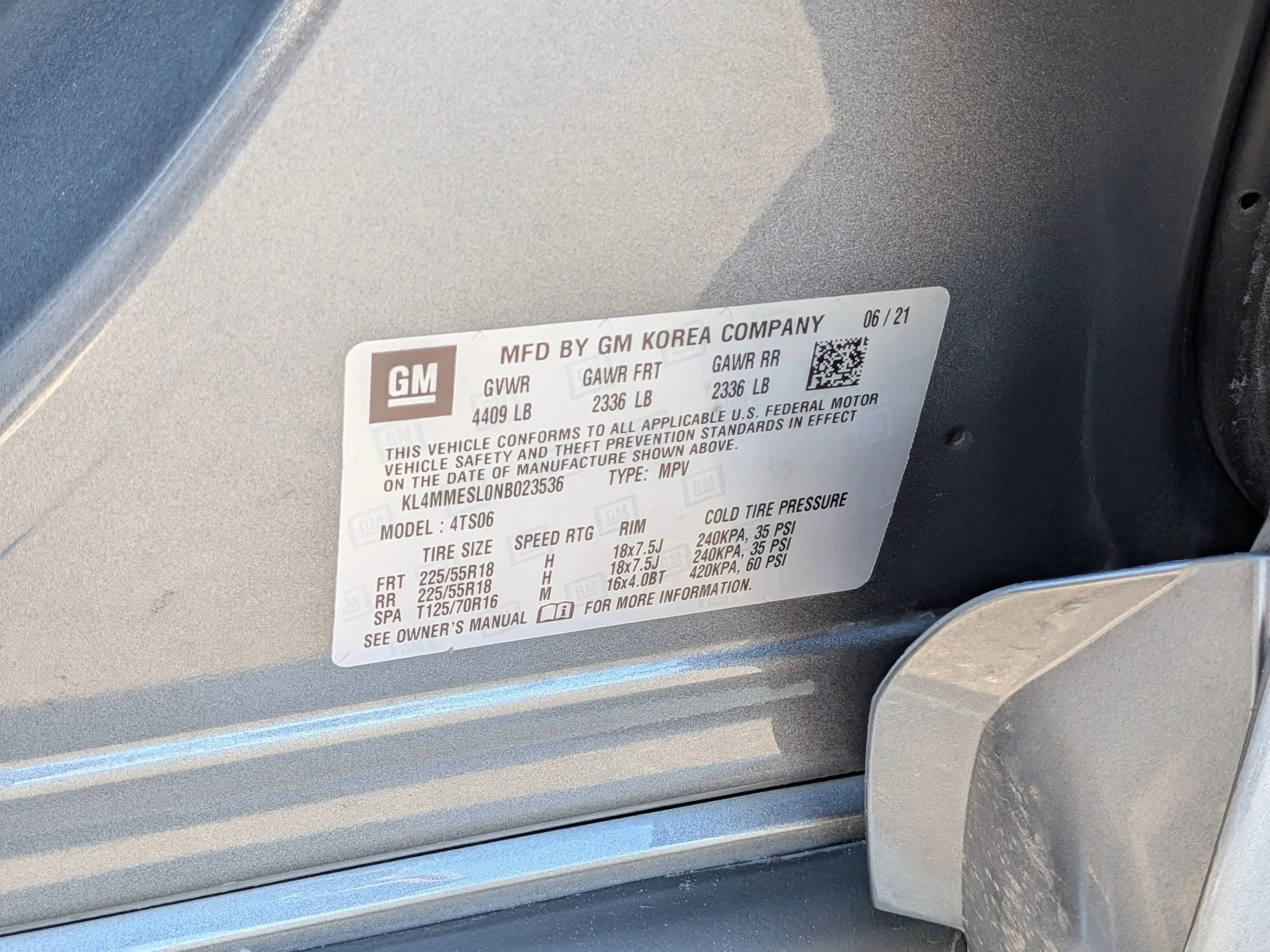Used 2022 Satin Steel Metallic Buick Select image 33