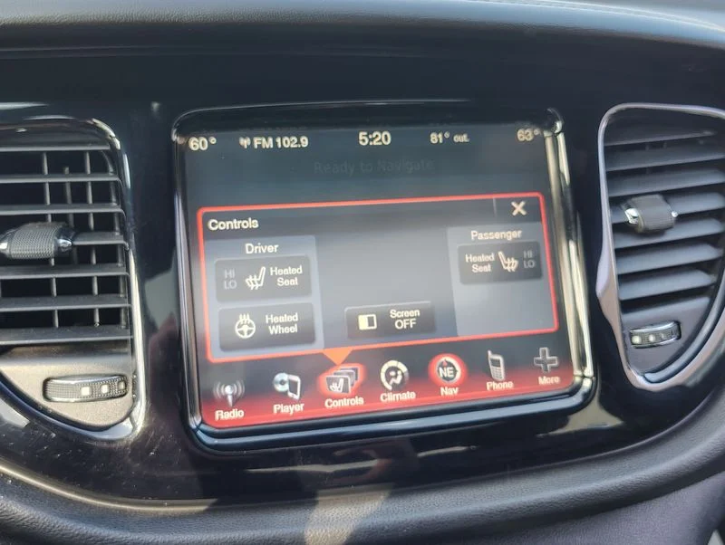 Used 2013 Black Dodge Limited image 29