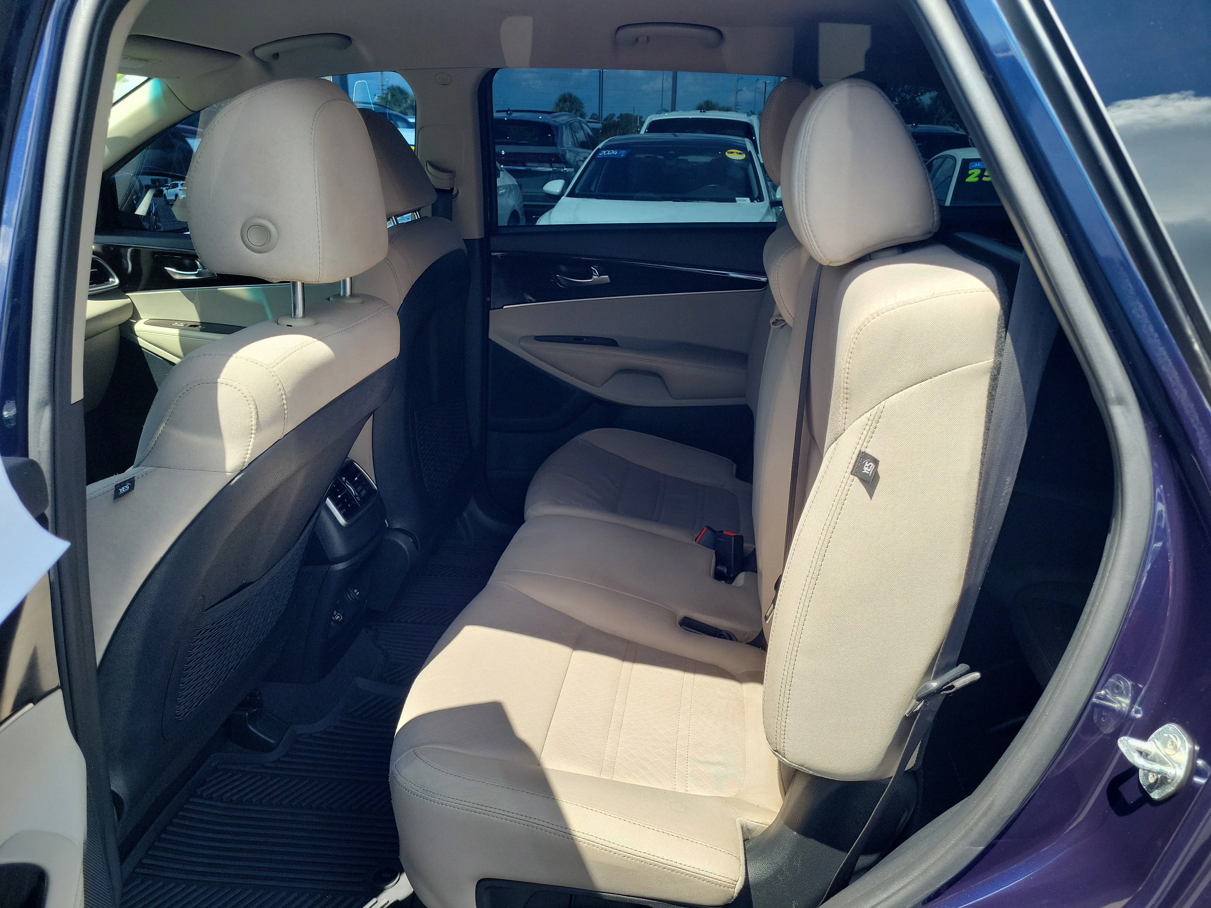Used 2020 Imperial Blue Kia LX image 12