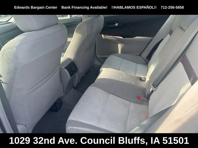 Used 2014 Silver Toyota XLE image 10