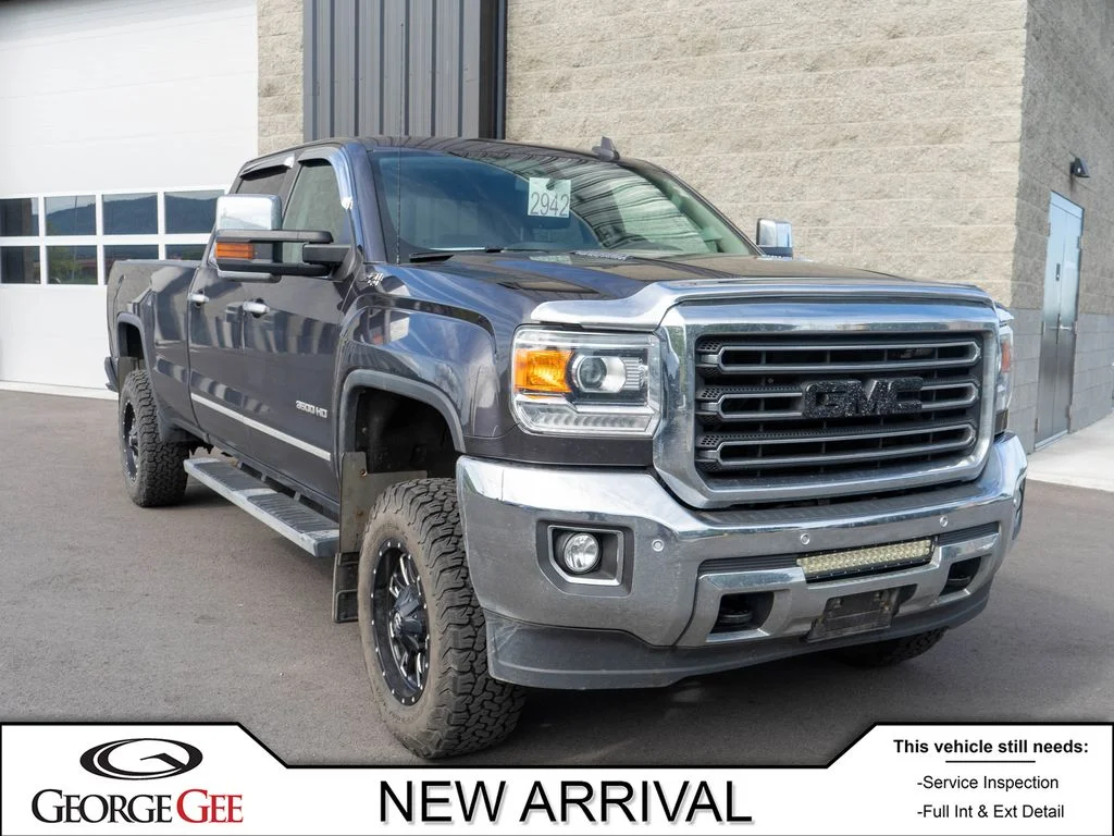 2016 GMC Sierra 4WD Crew Cab Standard Box SLT's photo
