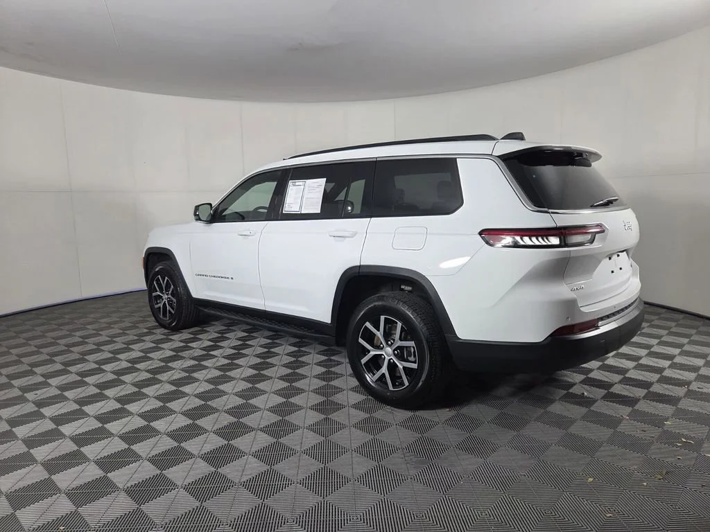 Certified Used 2025 Bright White Clearcoat Jeep Limited image 8