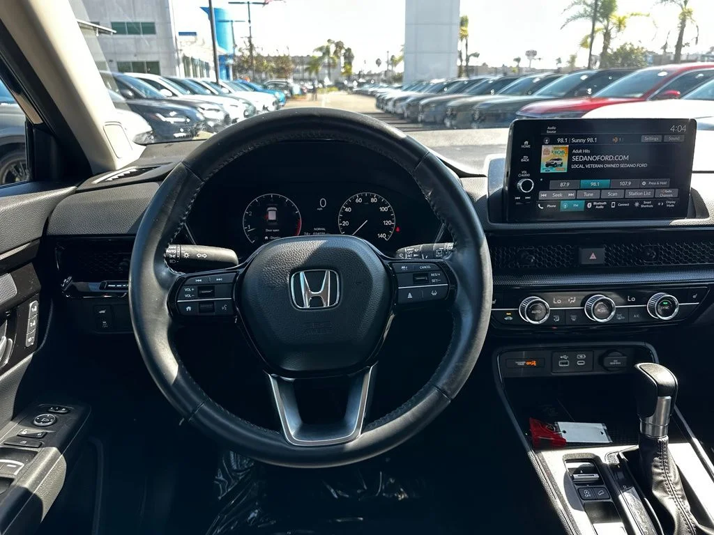Used 2023  Honda EX-L image 18