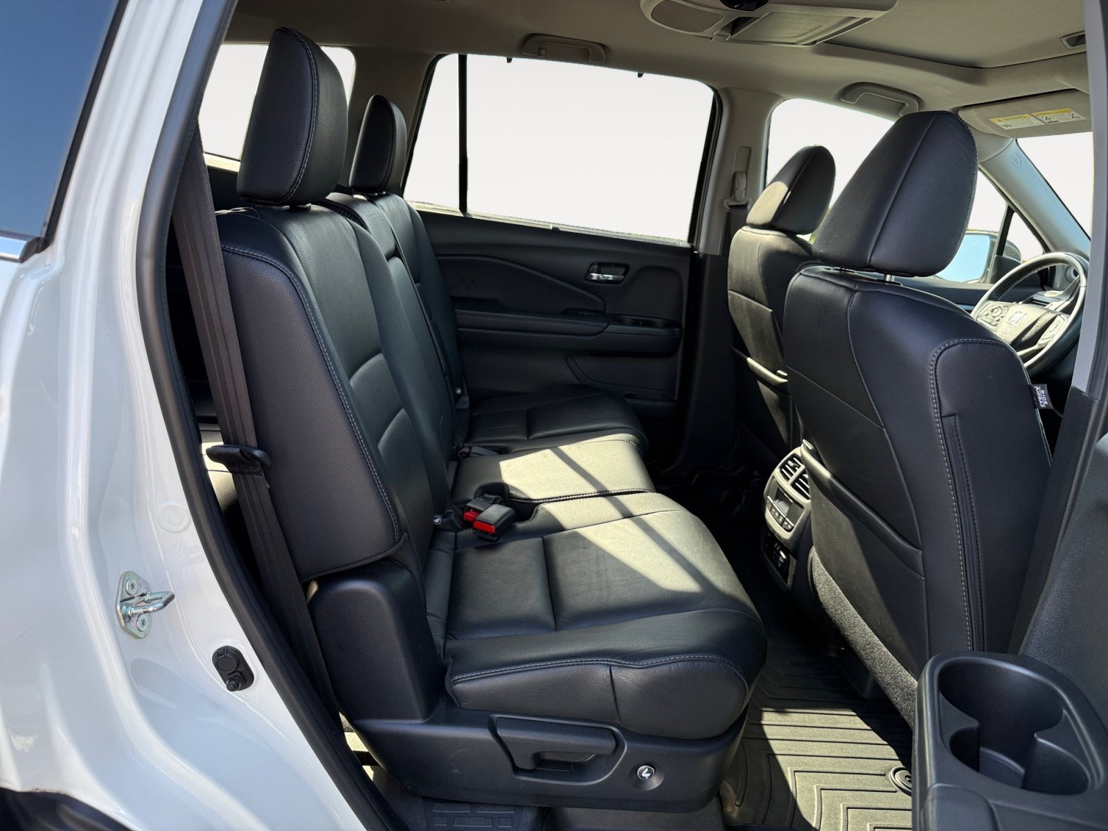 Certified Used 2019 Silver Honda EX-L image 18