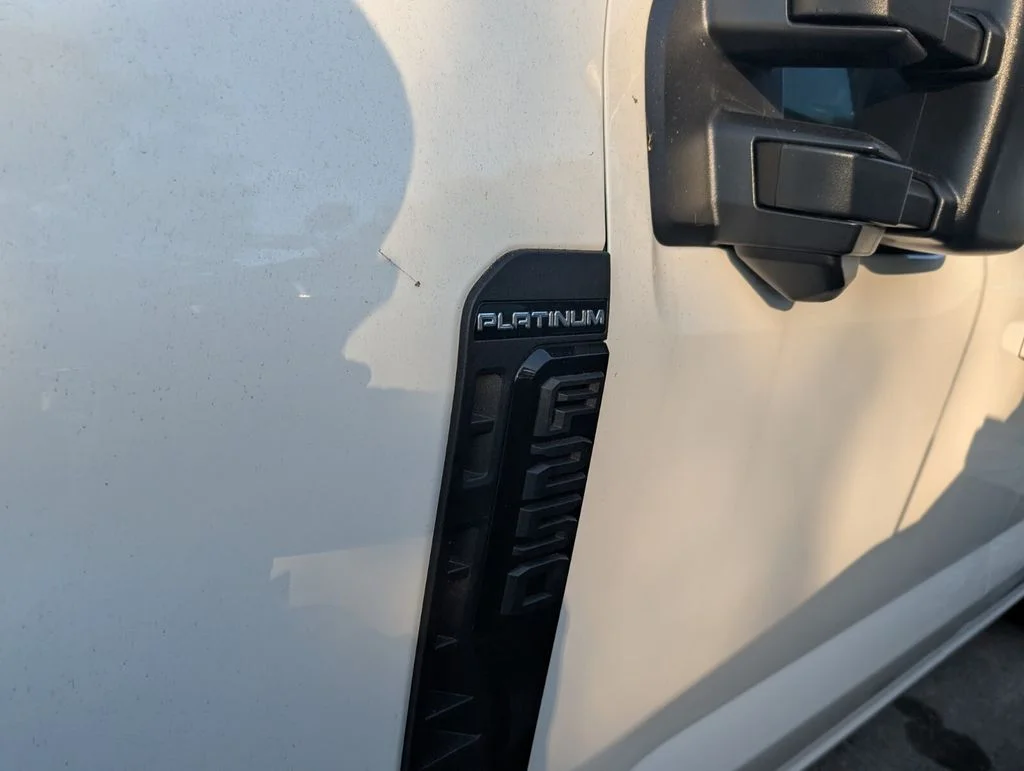2026 Ford F-250 Super Duty Platinum - Photo 6