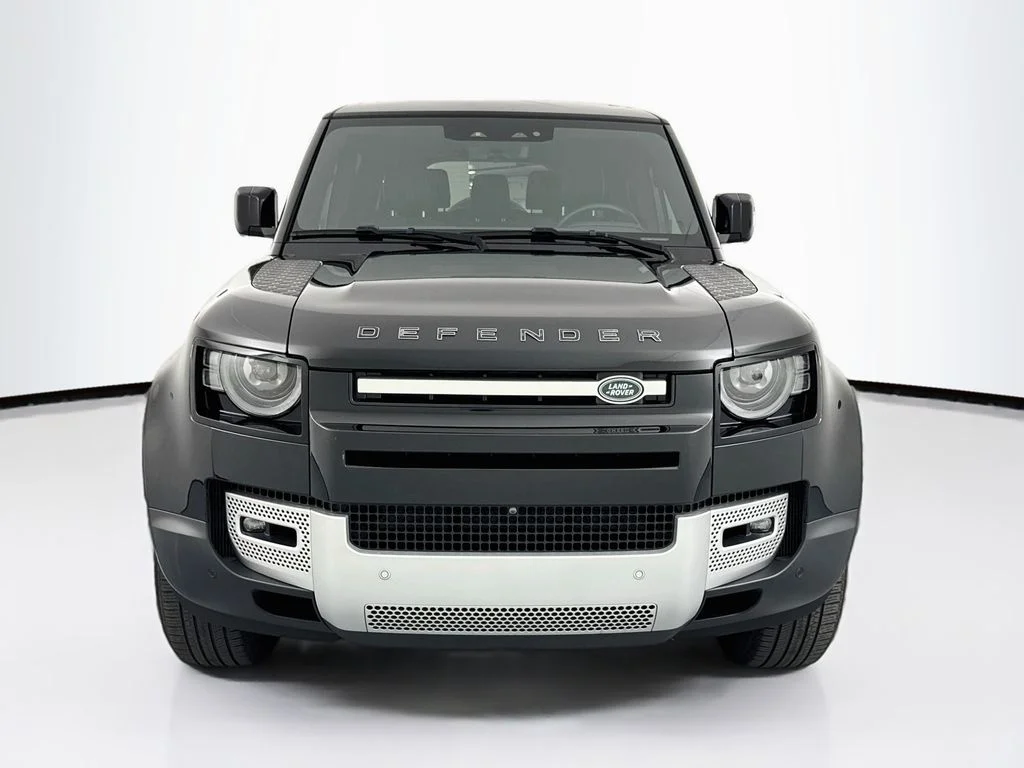 Used 2024 Black Land Rover S image 2