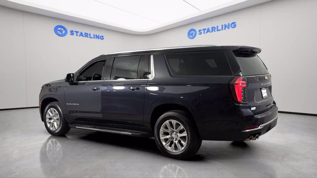 Used 2025 Dark Ash Metallic Chevrolet Premier image 4