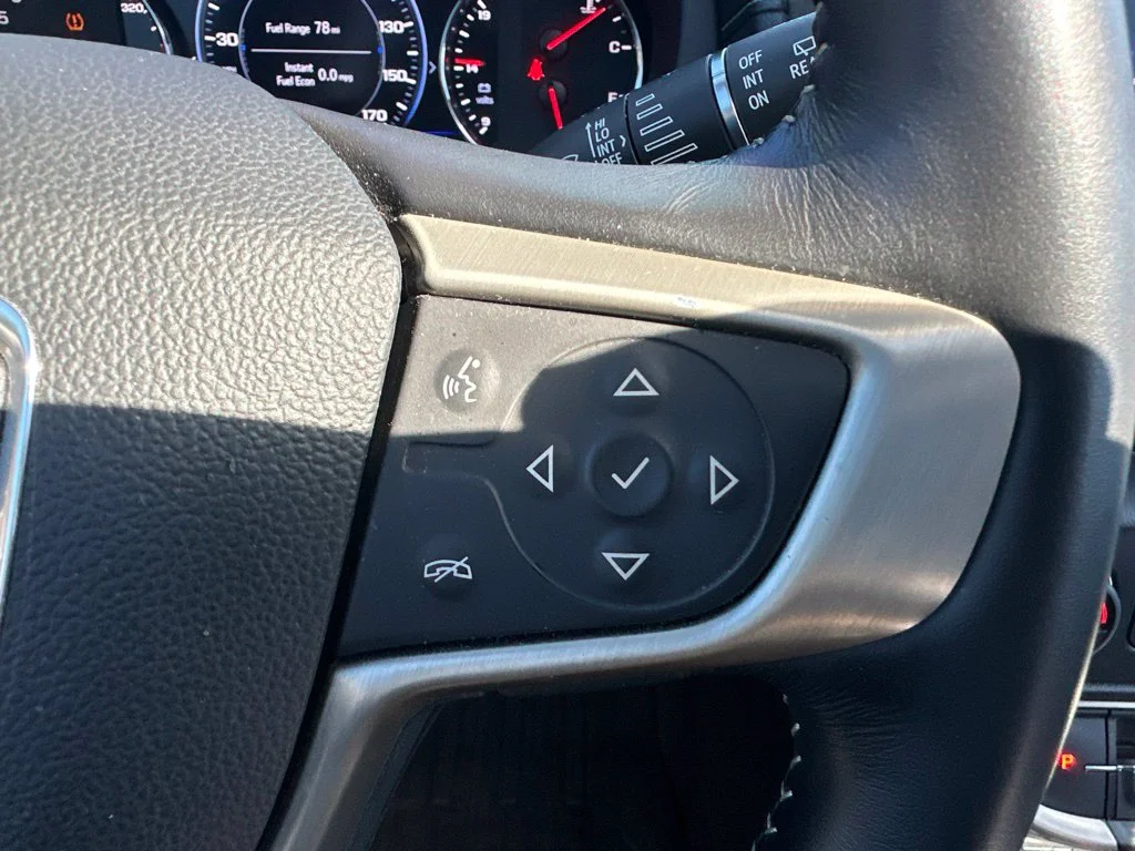 Used 2022 Marine Metallic GMC Denali image 16