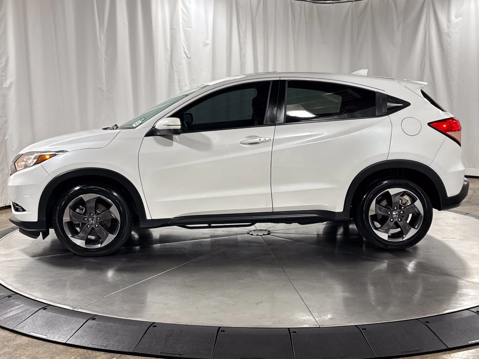 2018 Honda HR-V EX - Photo 8