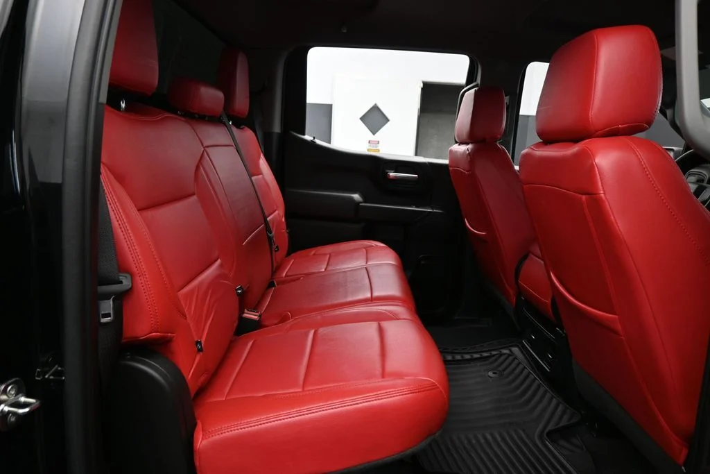 Used 2022 Black Chevrolet Custom image 39
