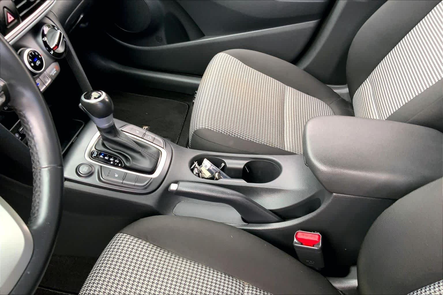 Used 2021 Thunder Gray Hyundai SEL image 14