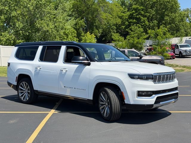 Used 2024 White Jeep  image 4